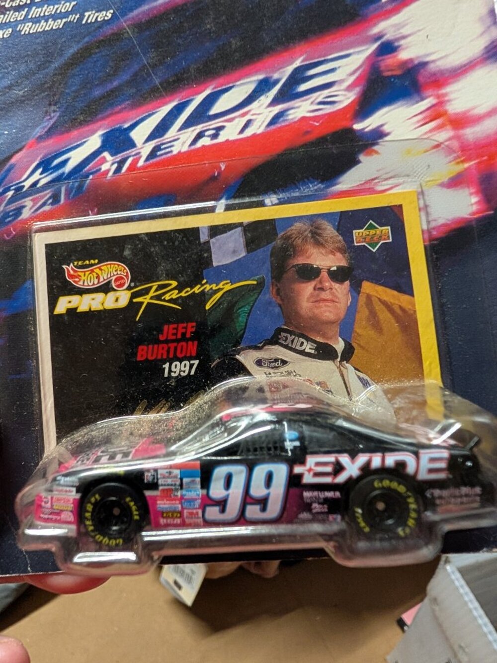 Hot Wheels 1997 1st Edition Bobby Hamilton #43 Pro Racing Die Cast Car